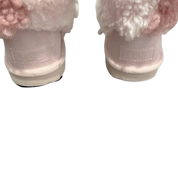 Uggs fur winter boots. Youth size 3 - Picture 4 of 4